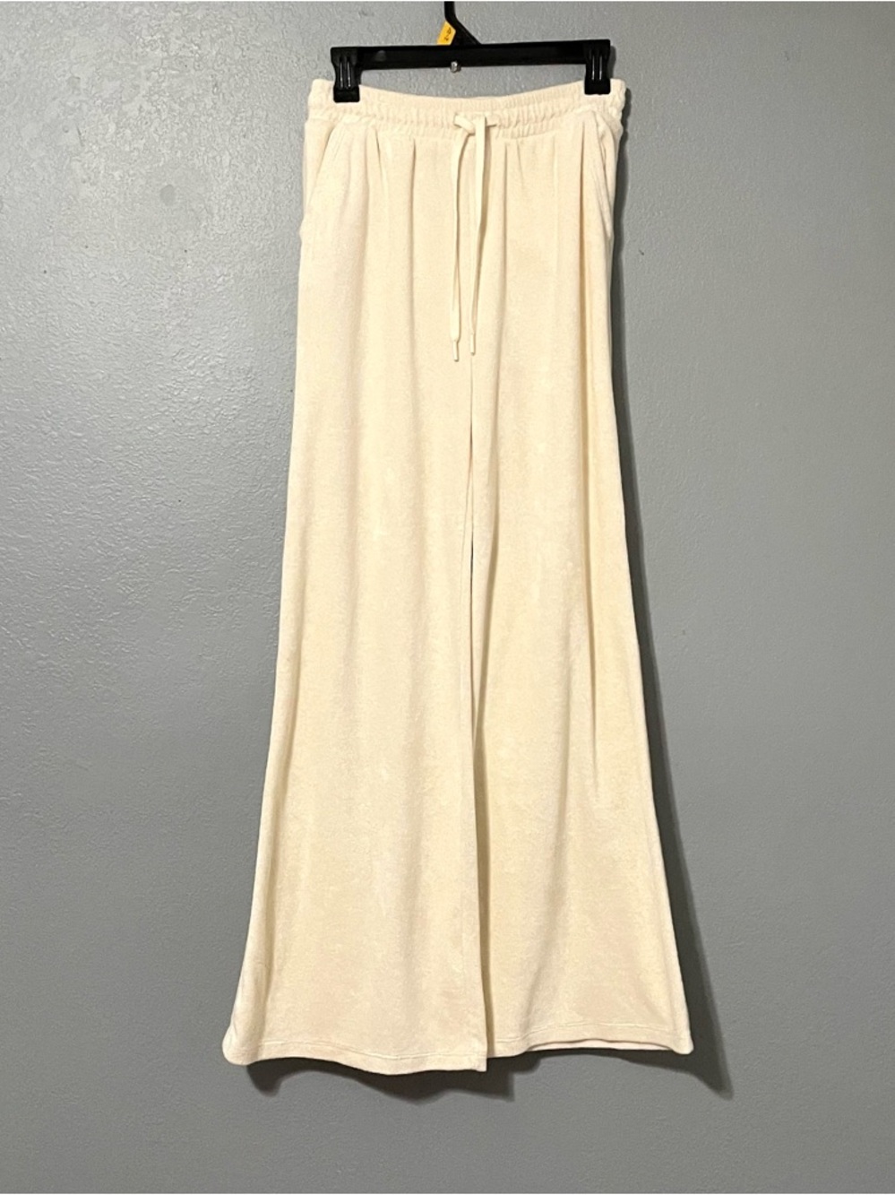 Beyond Yoga Tropez Velour Pull On Cream Wide-Leg Pants Lounge Beach Soft Small